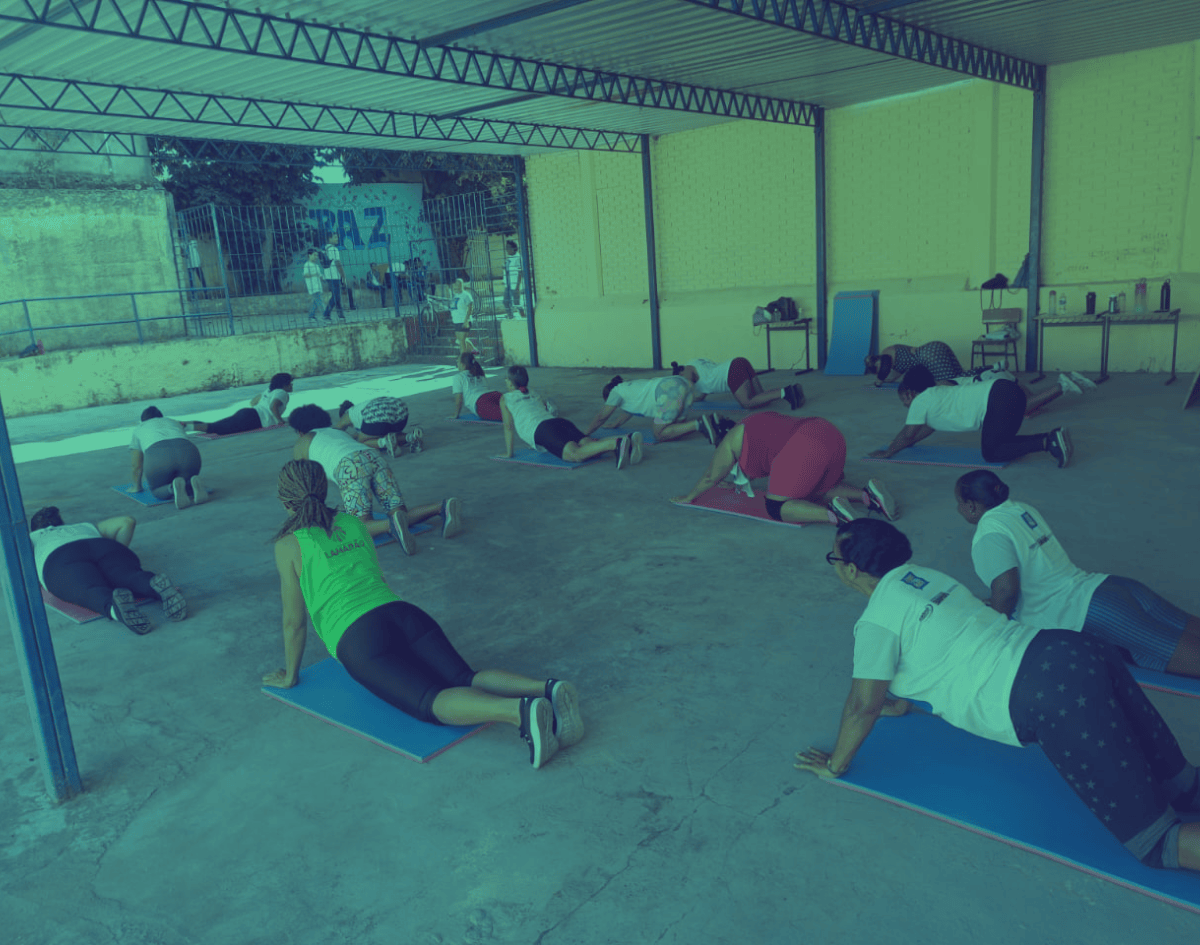 Cidadania em Ação: Esporte para Todas as Idades na Escola Roberto Santos – Participe!