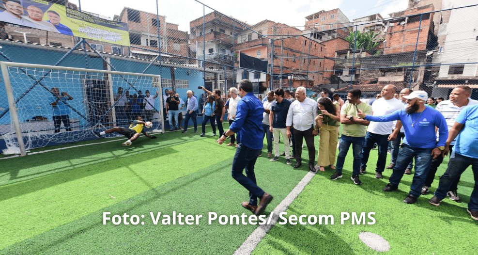 Prefeitura inaugura campo com grama sintética na Cidade Nova e chega a 78 equipamentos entregues em Salvador