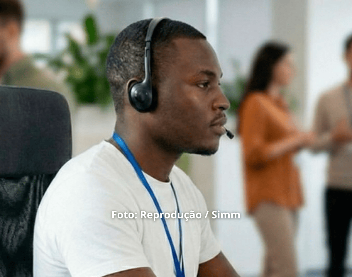 Simm oferece 450 vagas de emprego para Operador de Telemarketing sem experiência